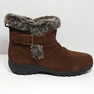 Khombu Brown Winter Boots with Faux Fur Trim
